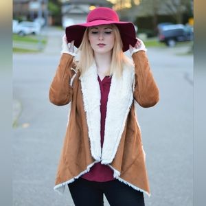20 Soft Cozy Sherpa-Style Jacket / Coat